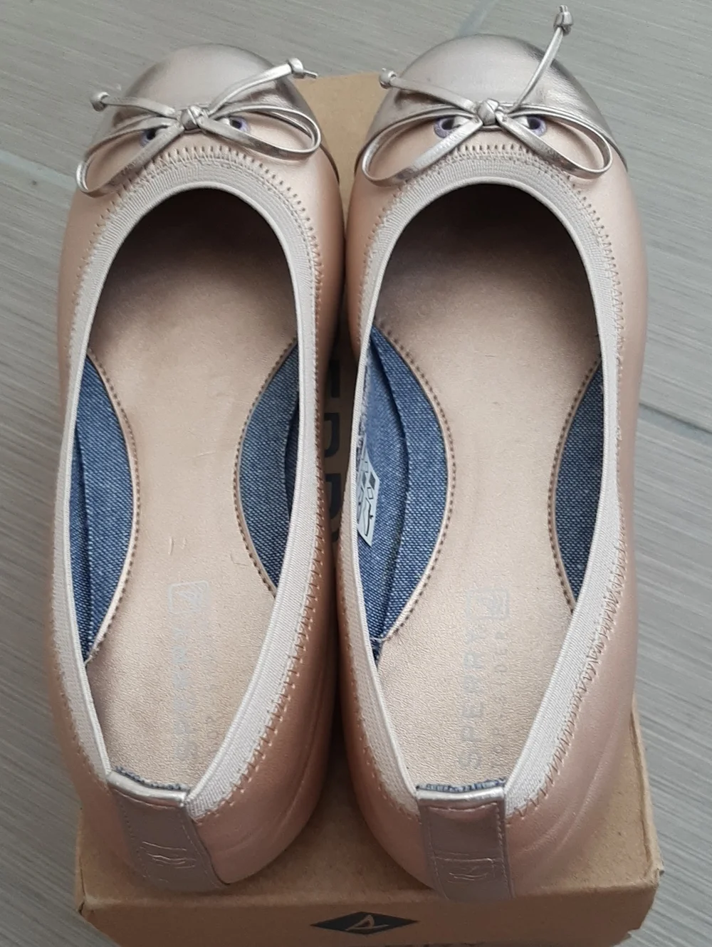 Sperry Rose Gold Metallic Ballet Flats with Bow Size 4M